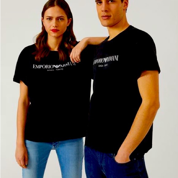 EMPORIO ARMANI SIZE SMALL UNISEX T-SHIRT 🤗 ANOTHER SIMPLE STAPLE 👫🏻 - Picture 1 of 1